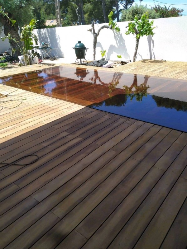 Aménagement de votre terrasse bois autour de votre piscine 