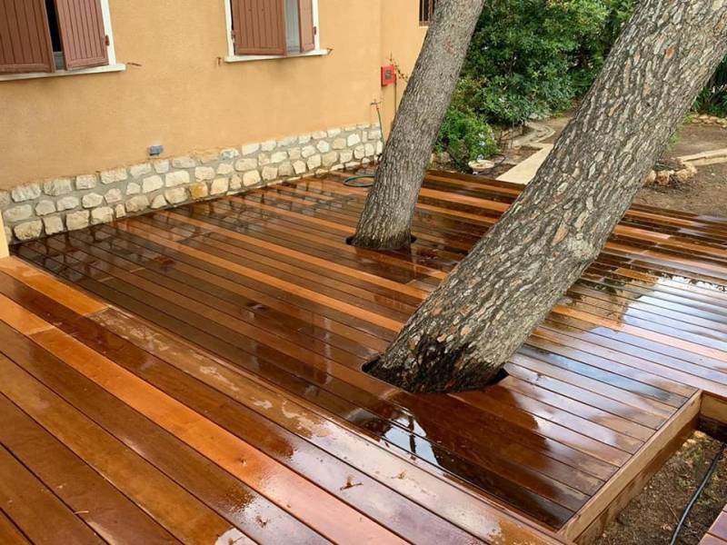 Création et pose d'une terrasse bois sur élevée sur la Côte Bleue
